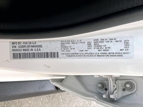 Used 2022 RAM 1500 Laramie AWD/4WD image 16