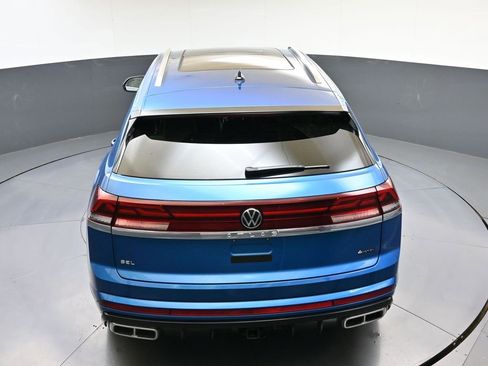 Certified 2025 Volkswagen Atlas Cross Sport SEL Premium R-Line image 47