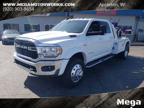 Used 2021 RAM 5500 SLT w/ Quick Order Package 2YG SLT AWD/4WD image 1