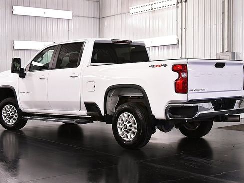 Used 2024 Chevrolet Silverado 2500 LT image 5