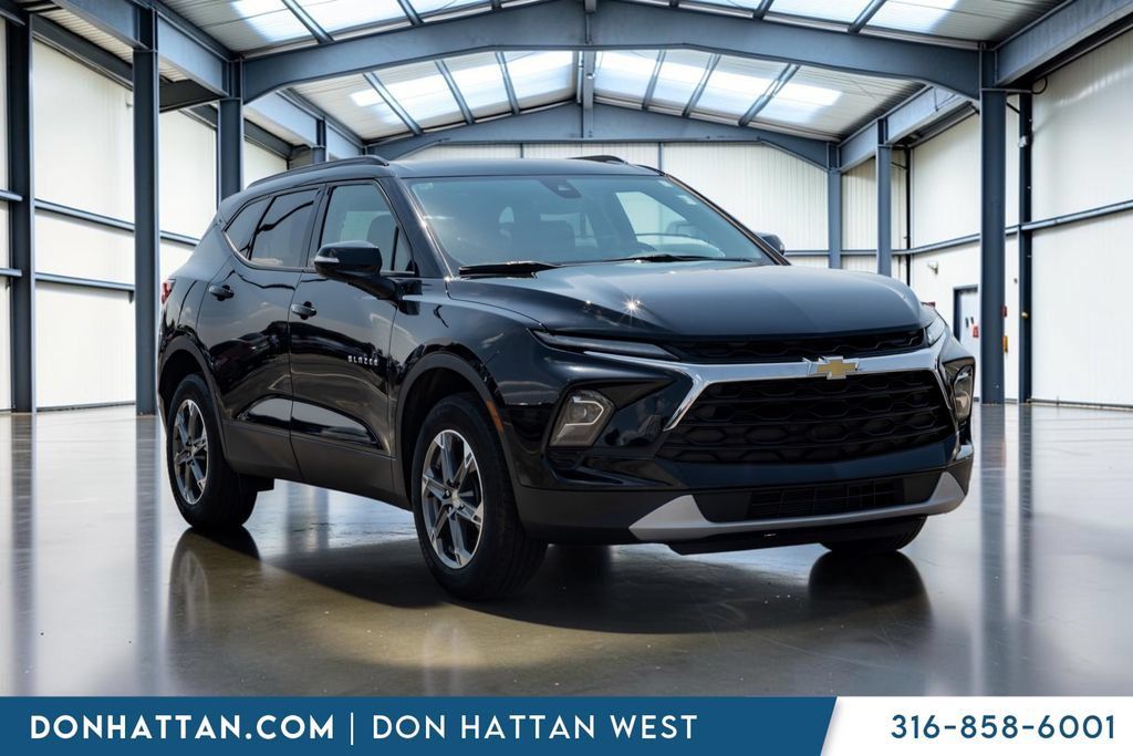 Used 2024 Chevrolet Blazer LT w/ LPO, Floor Liner Package FWD image 23