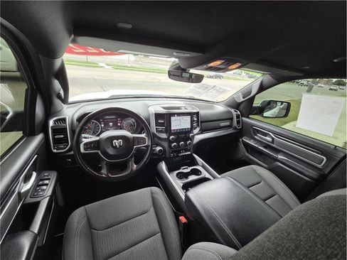 Used 2022 RAM 1500 Big Horn AWD/4WD image 12