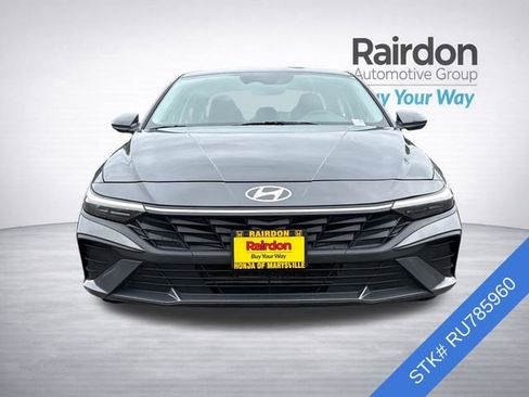 Used 2024 Hyundai Elantra SEL FWD image 2