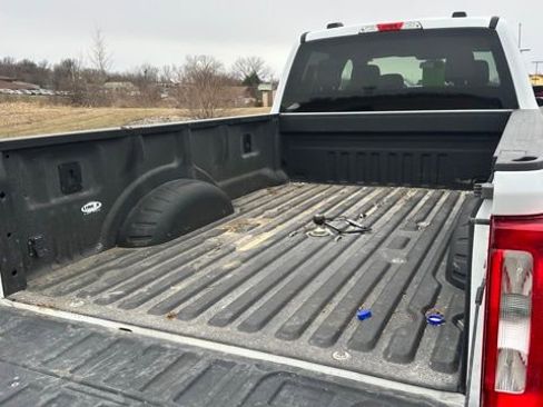 Used 2023 Ford F350 XLT w/ FX4 Off-Road Package image 5