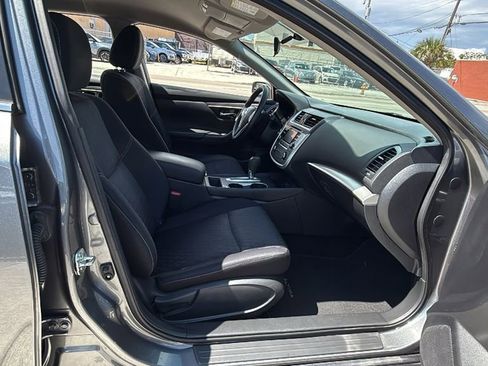 Used 2017 Nissan Altima 2.5 S w/ Power Driver Seat Package FWD image 40