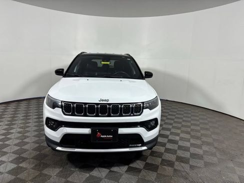 Used 2024 Jeep Compass Limited AWD/4WD image 2