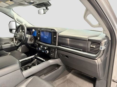 Used 2024 Ford F250 Lariat w/ Lariat Ultimate Package AWD/4WD image 25