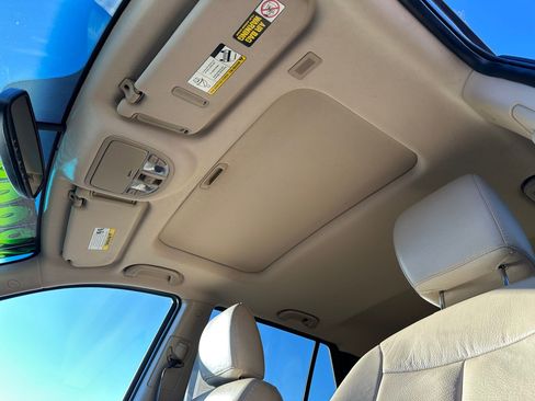 Used 2012 Hyundai Santa Fe Limited image 10