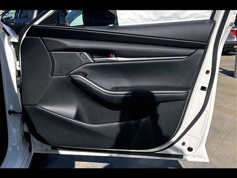 New 2026 MAZDA MAZDA3 2.5 S Sedan w/ Preferred Pkg image 60