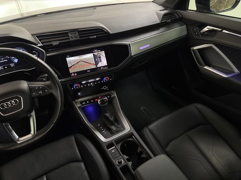 Used 2022 Audi Q3 2.0T Premium Plus w/ Premium Plus Package image 10