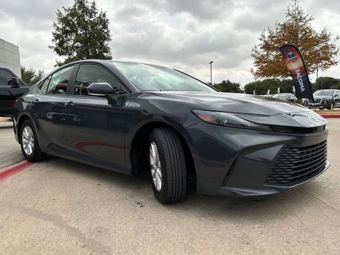 Used 2026 Toyota Camry LE FWD image 4