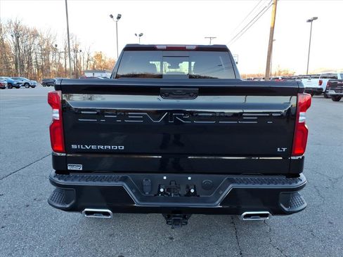 Used 2025 Chevrolet Silverado 1500 LT Trail Boss w/ Convenience Package II image 5