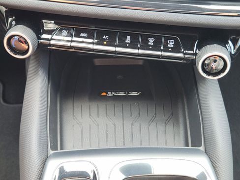 New 2026 Chevrolet Equinox EV RS image 16