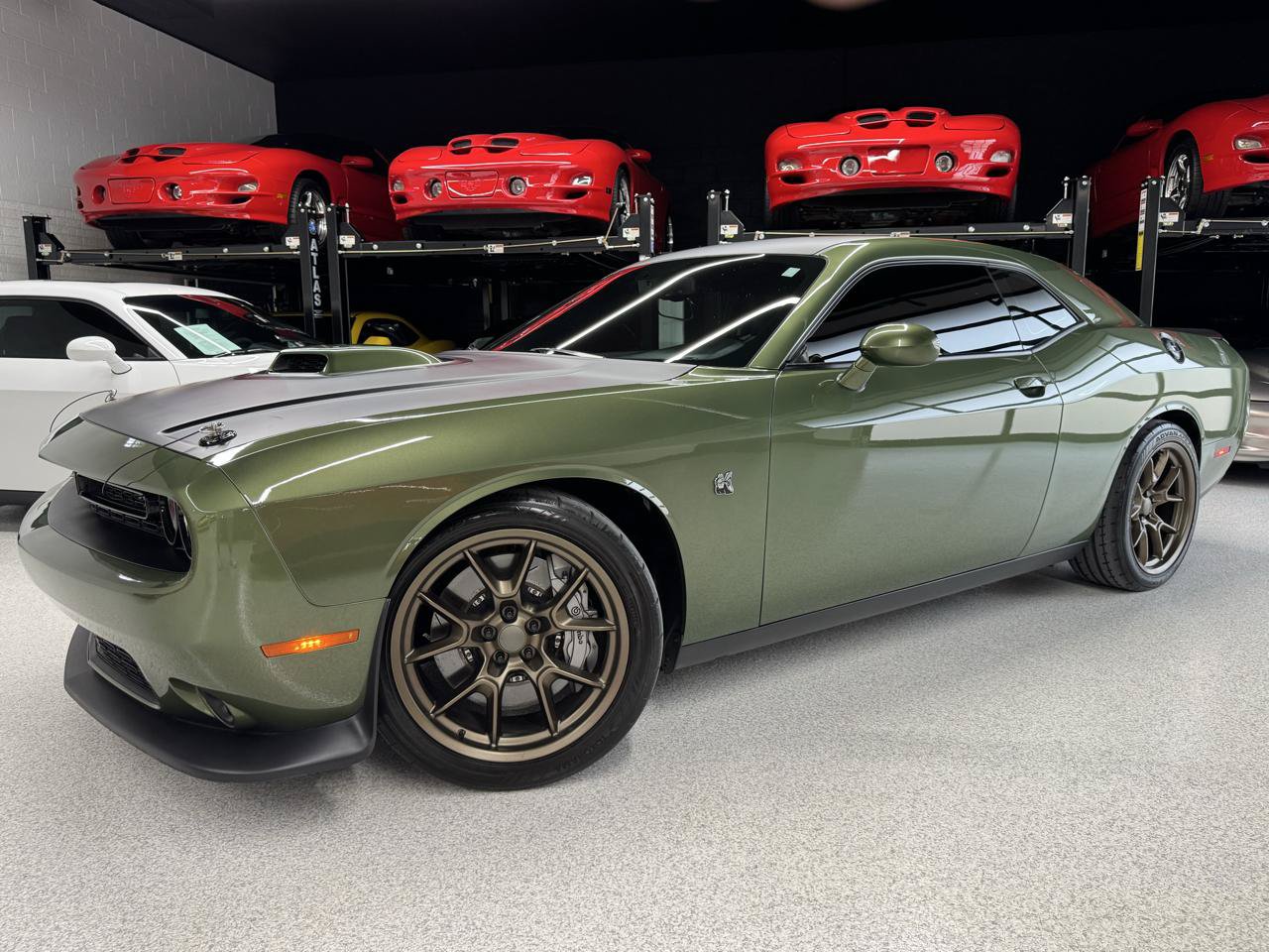 Used 2020 Dodge Challenger R/T Scat Pack RWD image 3