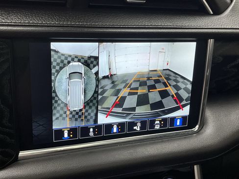 Certified 2023 GMC Yukon Denali AWD/4WD image 6