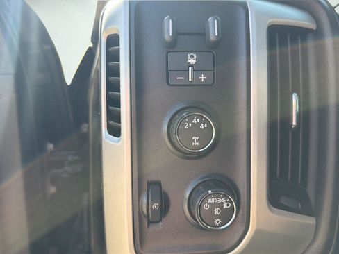 Used 2015 GMC Sierra 2500 SLT w/ Driver Alert Package image 12