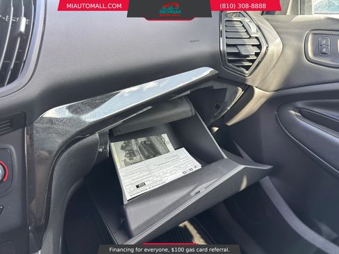 Used 2017 Ford Escape Titanium AWD/4WD image 17