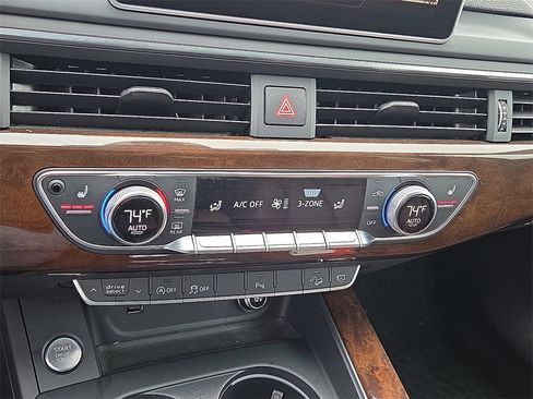 Used 2018 Audi A4 2.0T allroad Premium Plus w/ Premium Plus Package image 17