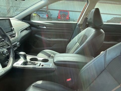 Used 2021 Nissan Altima 2.5 SR w/ SR Premium Package AWD/4WD image 4