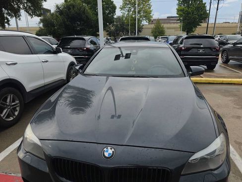 Used 2013 BMW M5 RWD image 2