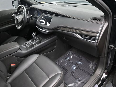 Certified 2023 Cadillac XT4 Sport image 15
