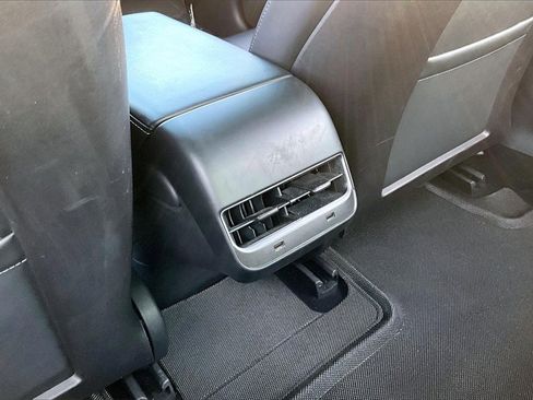 Used 2019 Tesla Model 3 Long Range image 33