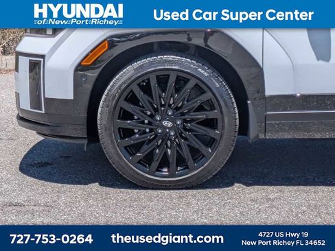 Used 2025 Hyundai Santa Fe Calligraphy FWD image 10