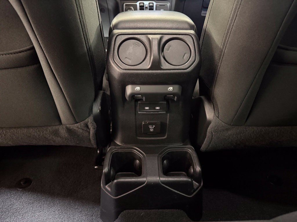 Used 2021 Jeep Gladiator Sport AWD/4WD image 27
