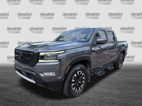 Used 2022 Nissan Frontier Pro-X RWD image 5