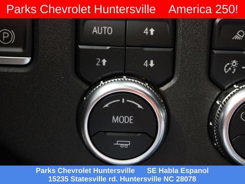 Certified 2022 GMC Sierra 1500 SLT w/ X31 Off-Road Package AWD/4WD image 17