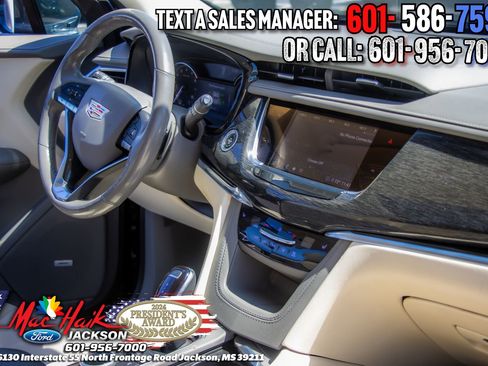 Used 2020 Cadillac XT6 Premium Luxury FWD image 7