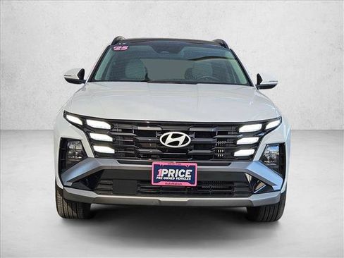 Certified 2025 Hyundai Tucson SEL AWD/4WD image 2