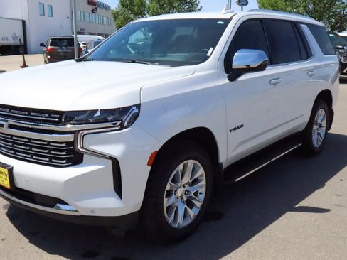 Used 2023 Chevrolet Tahoe Premier AWD/4WD image 3
