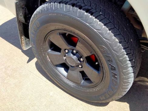 Used 2011 Toyota Tacoma PreRunner w/ TRD Sport Pkg image 26