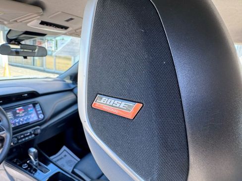 Used 2022 Nissan Kicks SR w/ Premium Package FWD image 17
