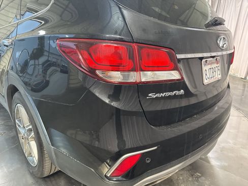 Used 2018 Hyundai Santa Fe SE image 12
