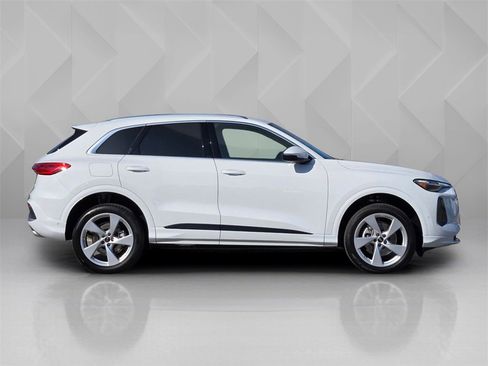 New 2025 Audi Q5 2.0T Premium Plus image 7