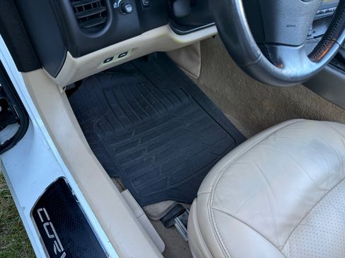 Used 2007 Chevrolet Corvette Convertible w/ Preferred Equipment Group image 31