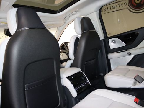 Used 2025 Lincoln Aviator Reserve w/ Equipment Group 201A AWD/4WD image 54