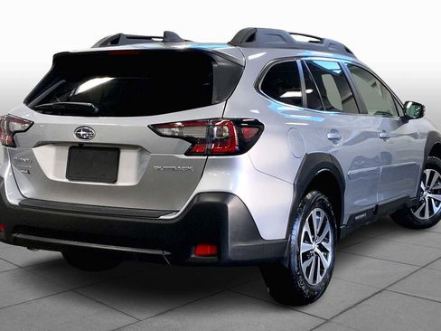 Used 2025 Subaru Outback Premium image 13