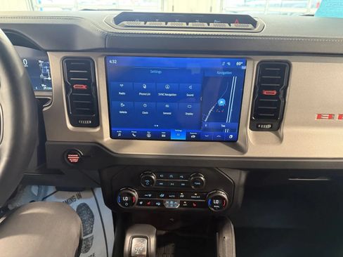 Used 2024 Ford Bronco Raptor AWD/4WD image 40