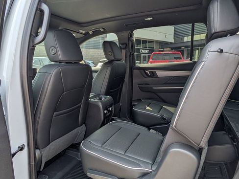 New 2026 Buick Enclave Sport Touring w/ Power Package image 33