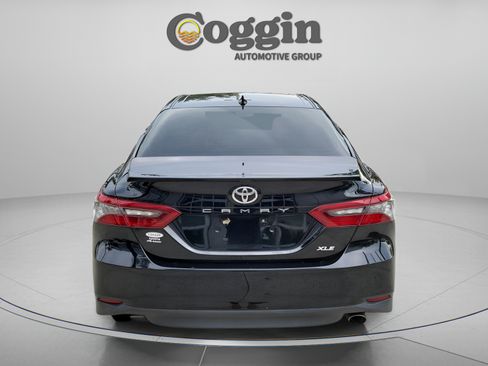 Used 2024 Toyota Camry XLE FWD image 4
