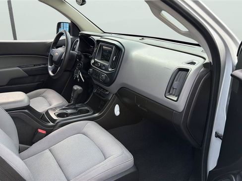 Used 2019 Chevrolet Colorado W/T w/ Custom Special Edition AWD/4WD image 15
