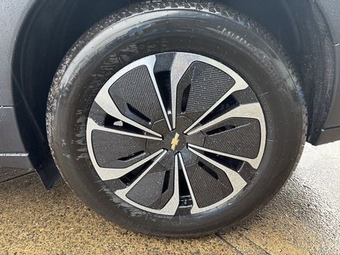 New 2026 Chevrolet Blazer EV LT image 12