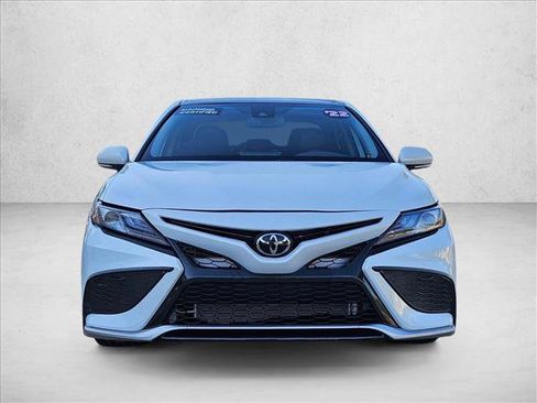 Used 2022 Toyota Camry XSE FWD image 2