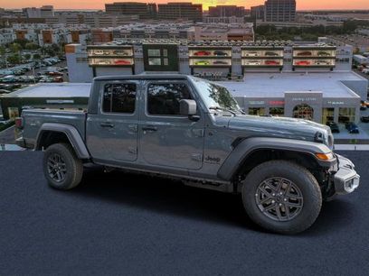 New 2026 Jeep Gladiator Sport