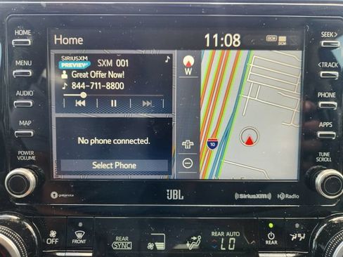 Certified 2021 Toyota Highlander Limited FWD image 16