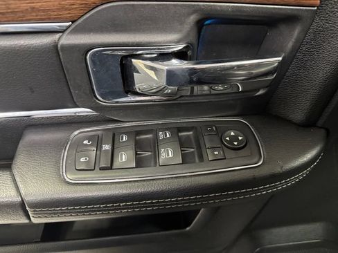Used 2016 RAM 1500 Laramie w/ Convenience Group AWD/4WD image 28