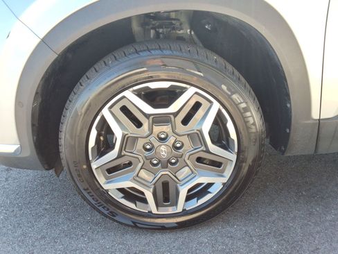 Used 2023 Hyundai Santa Fe Limited image 33